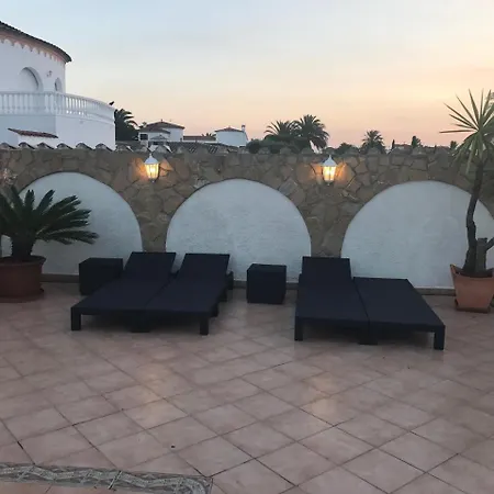 Lv13 Villa